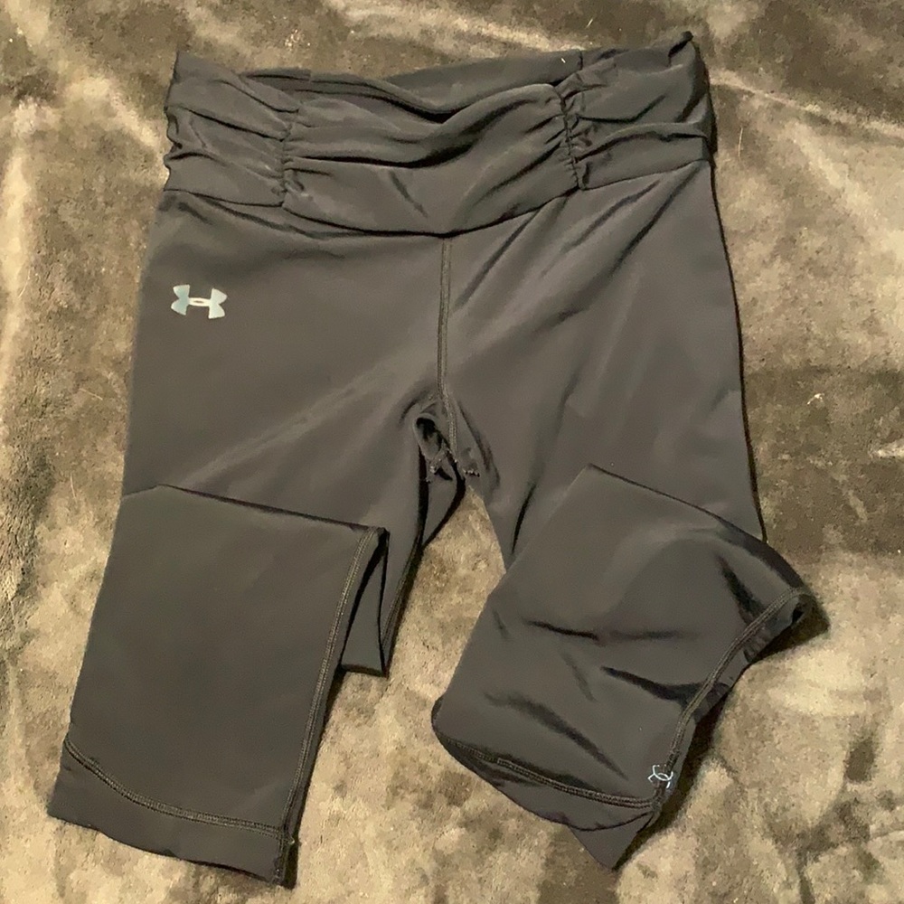 Under armor capris